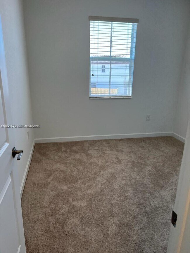 Building Photo - 2281 NW 131st Cir