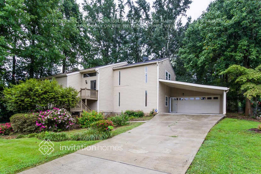 Building Photo - 5345 N Fork Dr SW