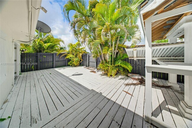 Building Photo - 173 NW 18th St