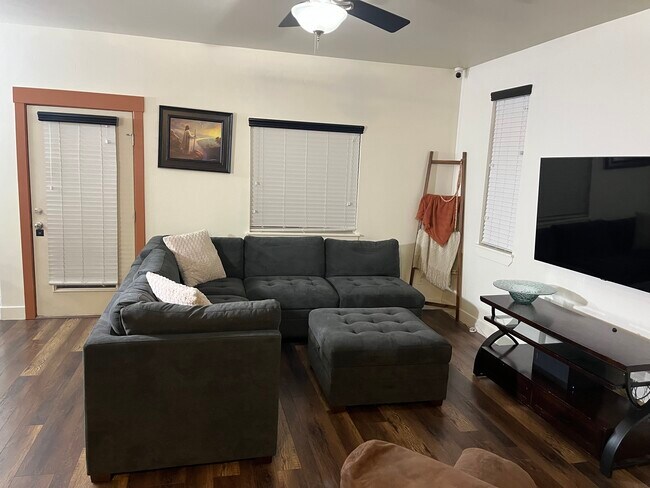 Building Photo - 7552 Lexi Loop