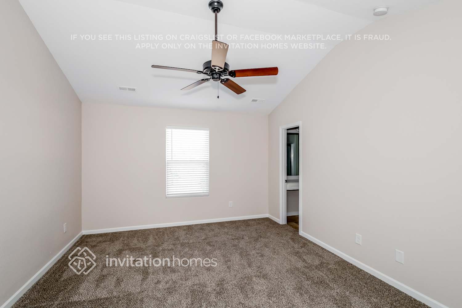 Building Photo - 2240 Latimer Ln