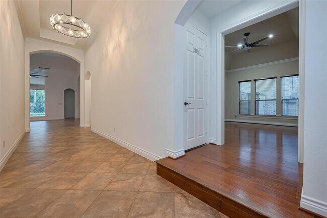 Building Photo - 25307 Oakton Springs Dr