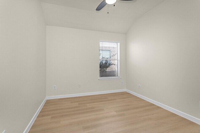 Building Photo - 30315 Legacy Pines Dr