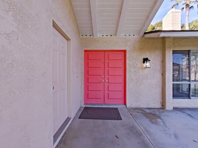 Building Photo - Super Cute 2-Bedroom Home in Capo Beach