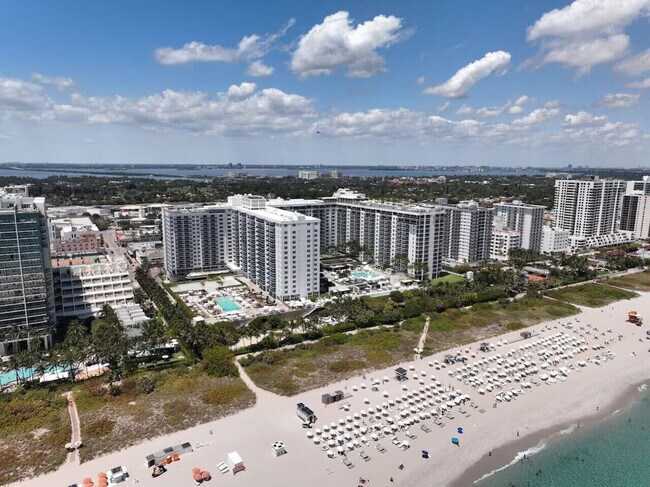 Building Photo - 2301 Collins Ave