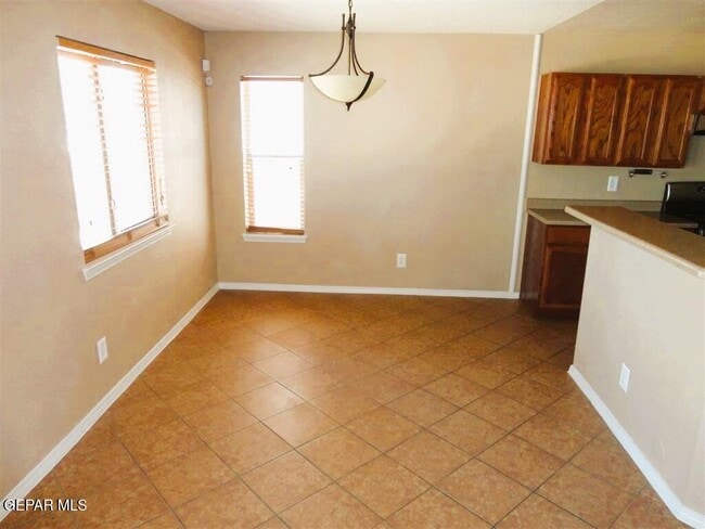 Building Photo - 3984 Tierra Venado Dr