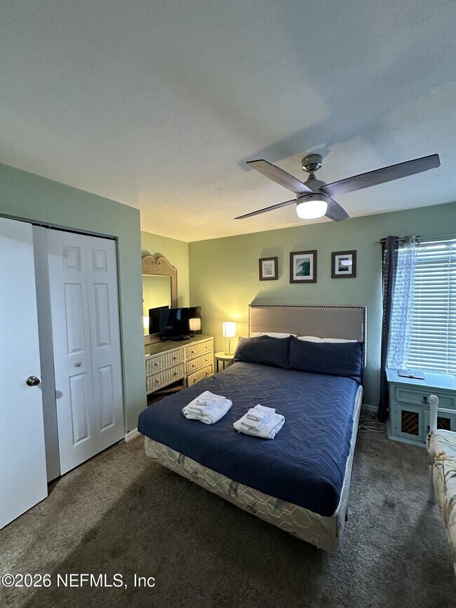 Building Photo - 4670-4A1A A1A S