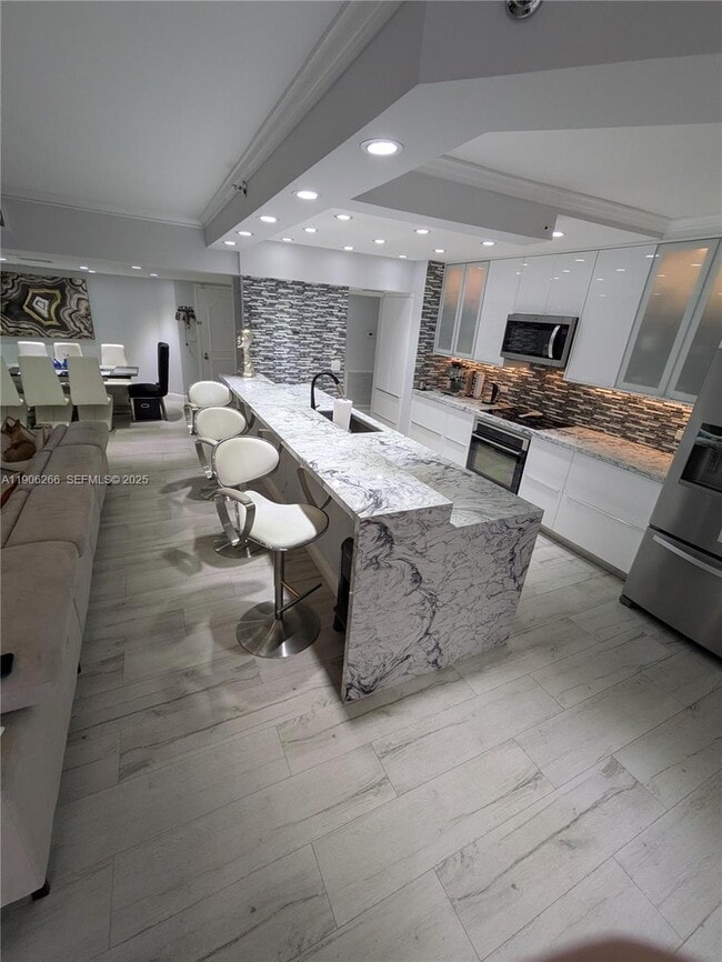 Building Photo - 300 Three Islands Boulevard