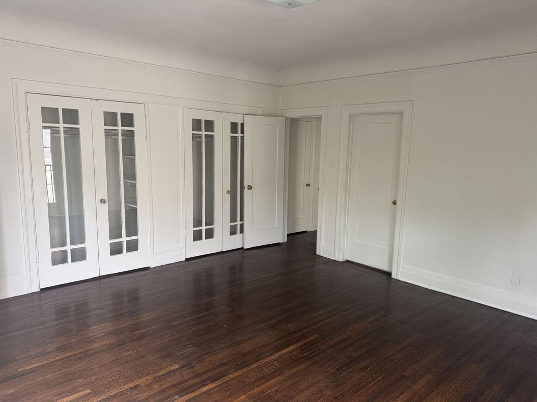 Building Photo - 245 S Berendo St