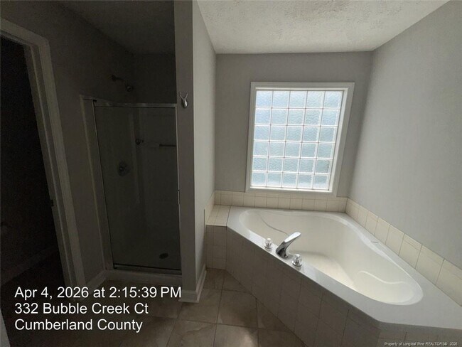 Building Photo - 332 Bubble Creek Ct