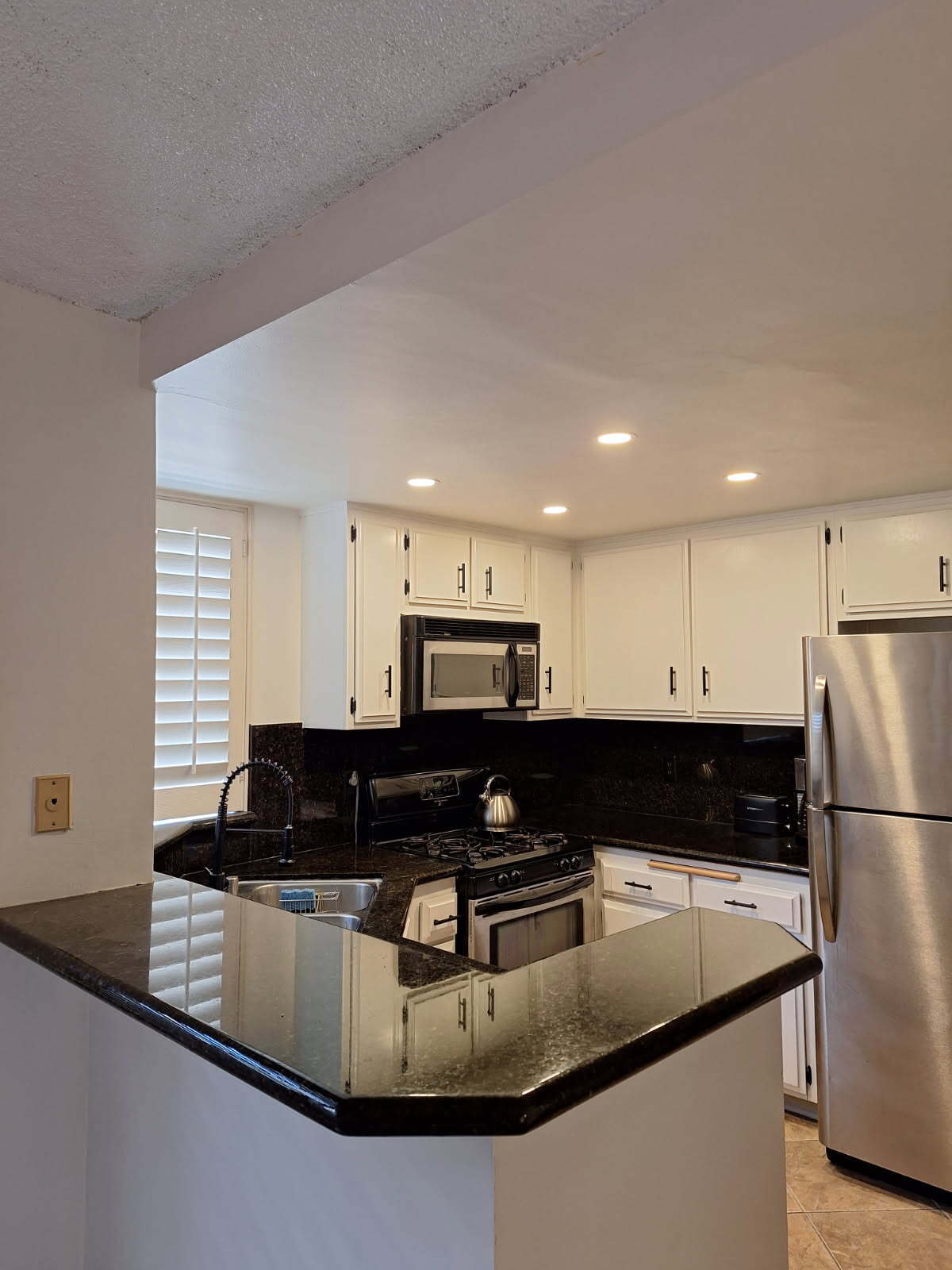 Building Photo - 1232 Stanford St