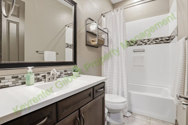 Building Photo - Beautiful 4-bed/3.5-bath Gilbert Home in Gilbert’s Cooley Station!