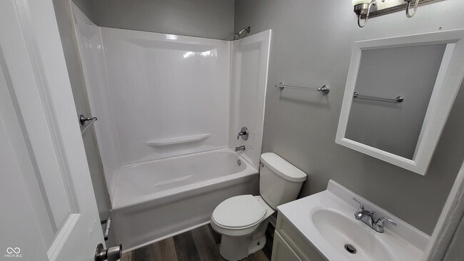 Building Photo - 4131 Mellis Dr