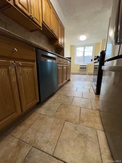 Building Photo - 14 Nosband Ave