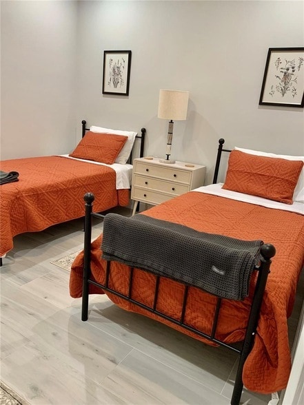 Building Photo - 2129 Lorraine Dr