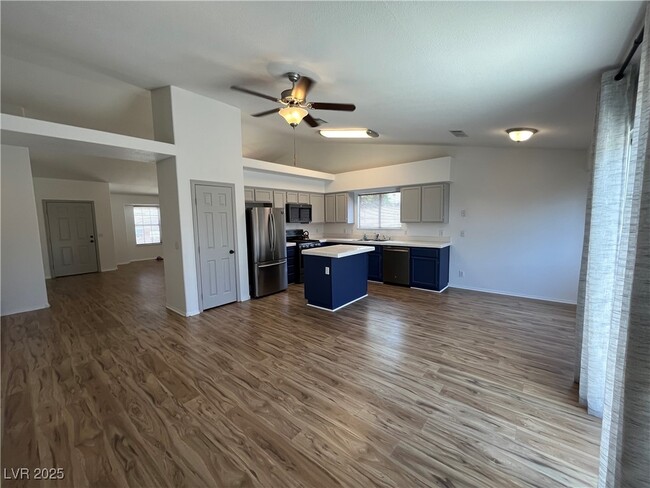 Building Photo - 5101 Chambliss Dr