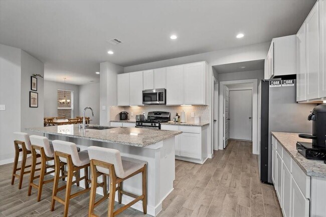 Building Photo - 15815 Eastern Meadowlark Wy
