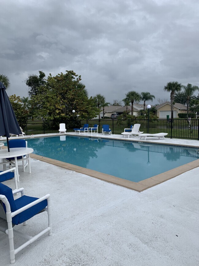 Building Photo - 4135 Cedar Creek Cir