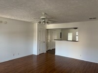 Building Photo - 2033 Victory Gallop Ln