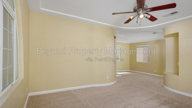 Building Photo - 2947 Farragut Rd