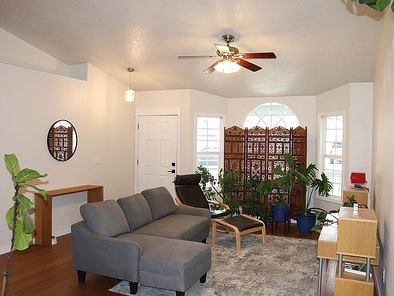 Building Photo - 3879 E Sweet Pea Ct