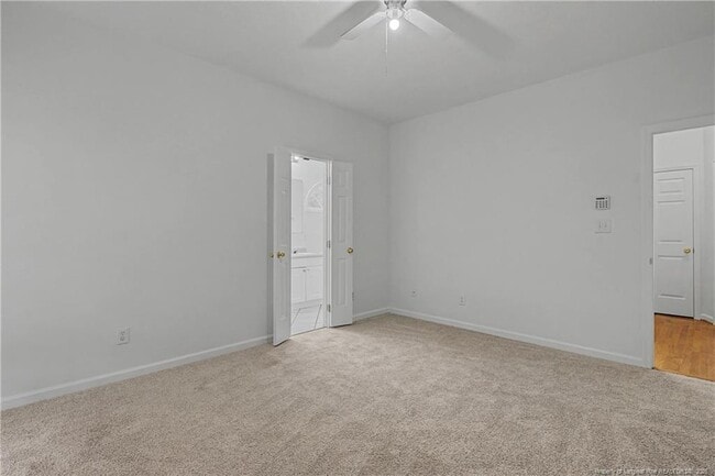Building Photo - 42 Lotus Ln