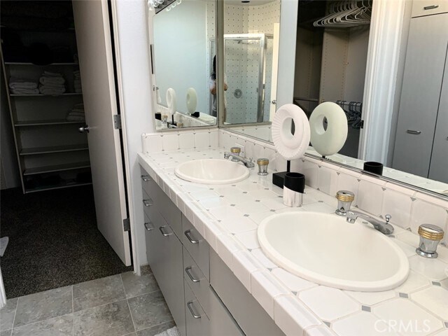 Building Photo - 42 8th St