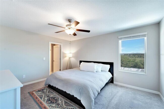 Building Photo - 403 Royal Empress Dr