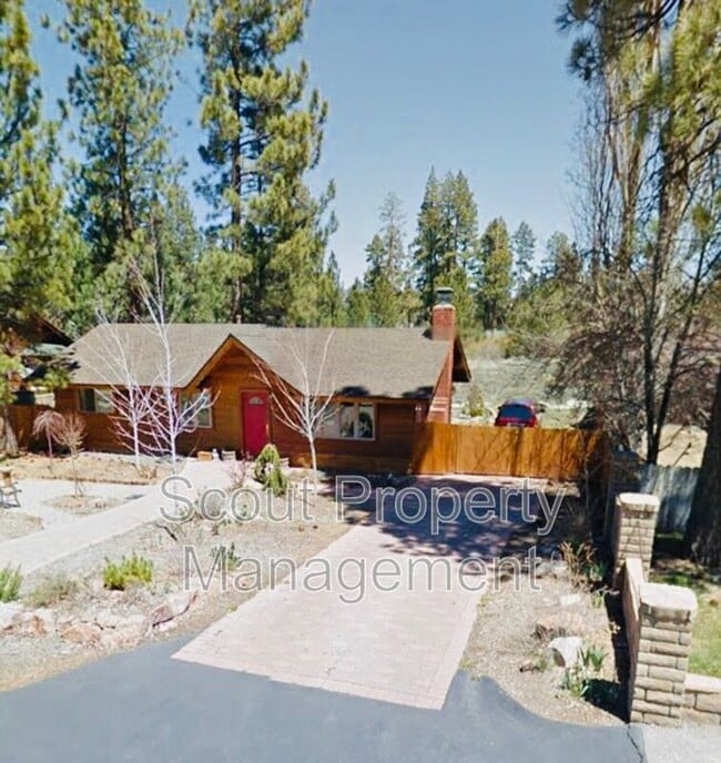 Building Photo - 199 Oriole Dr