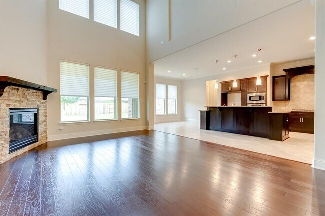 Building Photo - 10307 Latta Creek Dr