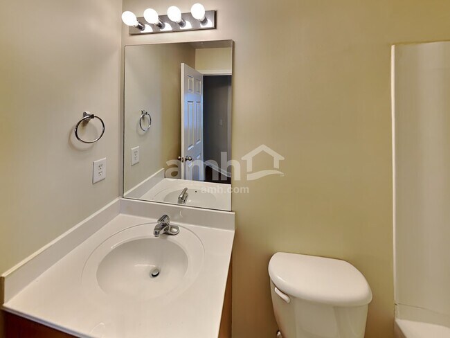 Building Photo - 935 Legacy Park Rd