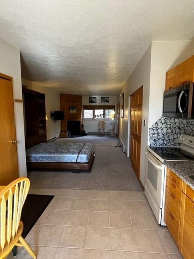 Building Photo - Long Term Rental- Timber Ridge Condos #504A