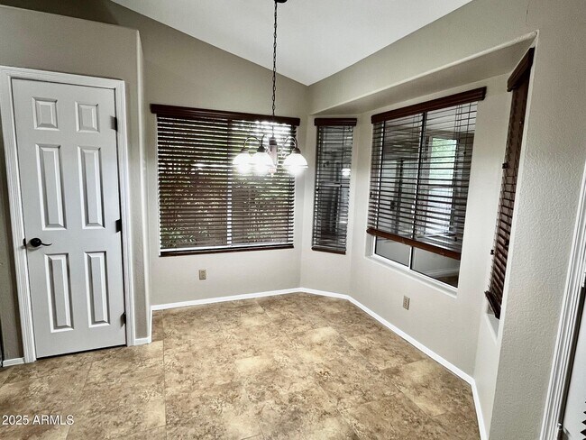 Building Photo - 16117 E Glendora Dr