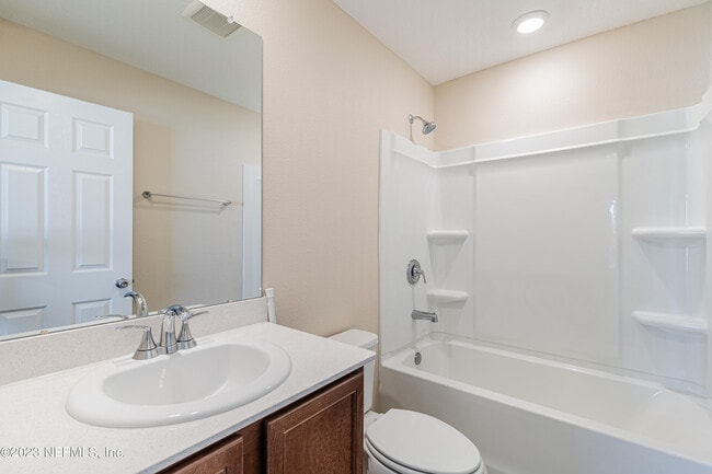 Building Photo - 9833 Fiddleback Ln