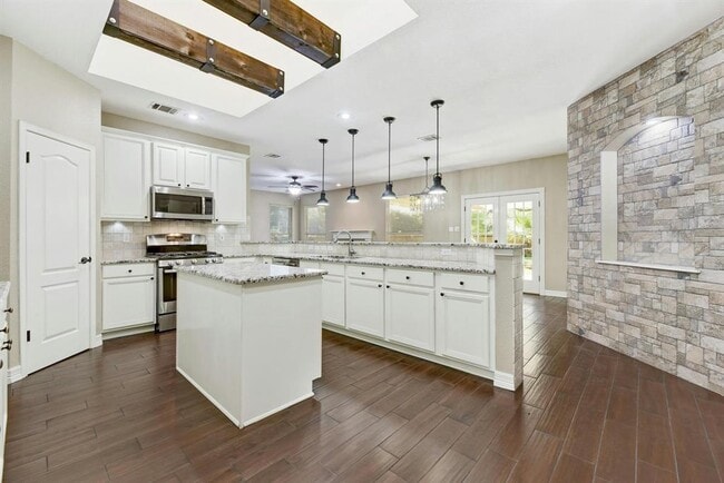 Building Photo - 114 Highalea Ct