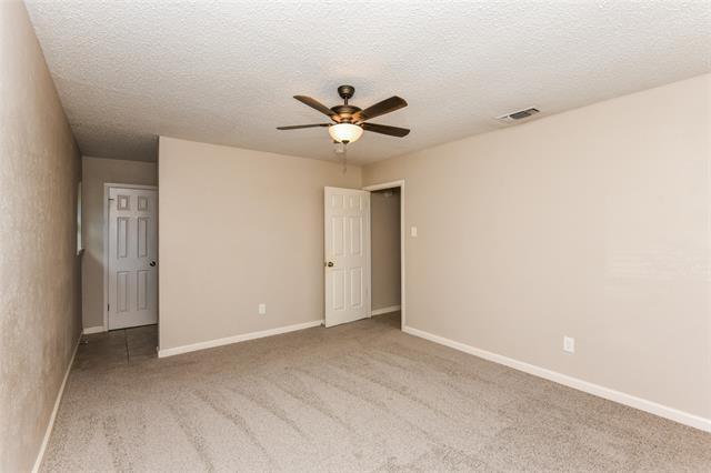 Building Photo - 1905 Christopher Dr