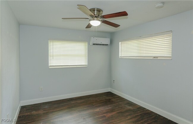 Building Photo - 310 Burland St