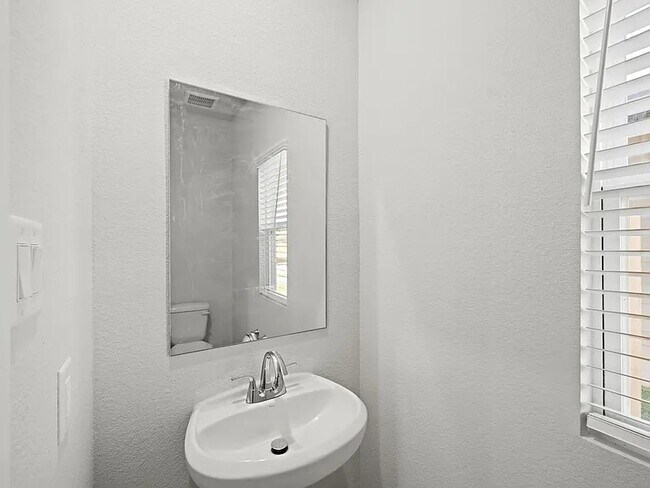 Building Photo - 17119 King Eider Rd