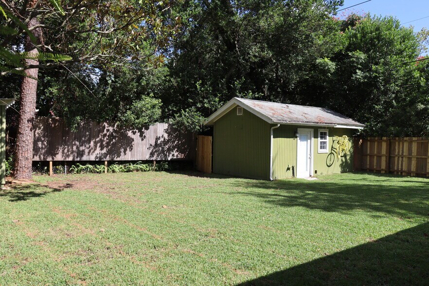 Backyard - 1275 Peachtree St