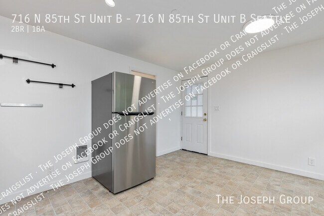 Building Photo - 716 N 85th St