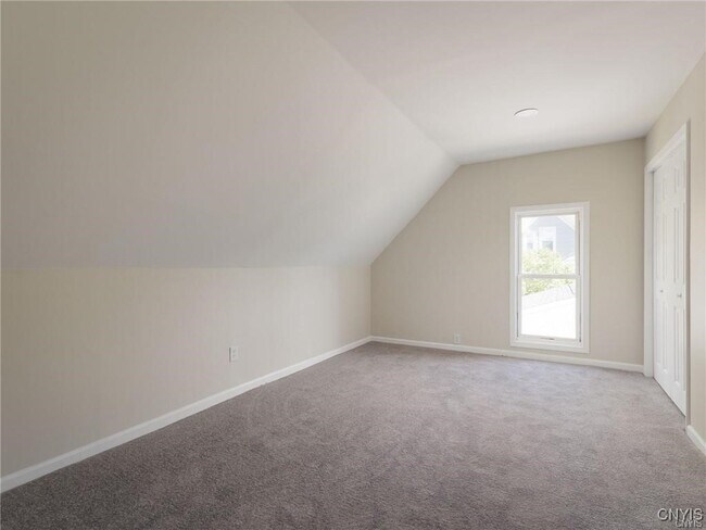 Building Photo - 435 S Hamilton St