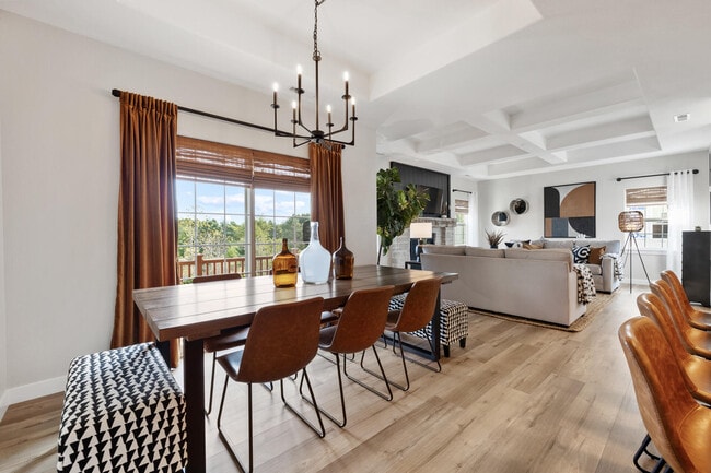 Building Photo - 1820 Horseshoe Ln