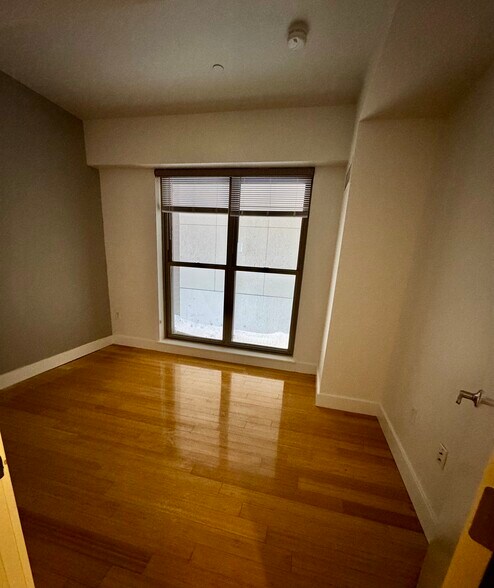 Building Photo - 1090 Boylston St