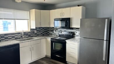 Building Photo - 1302 Quail Cir