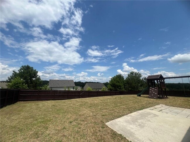 Building Photo - 1053 Sutherland Dr