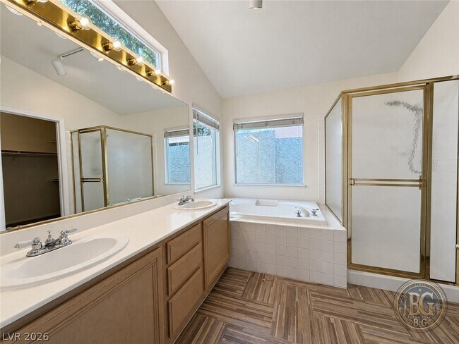 Building Photo - 2012 Cedarcrest Ct