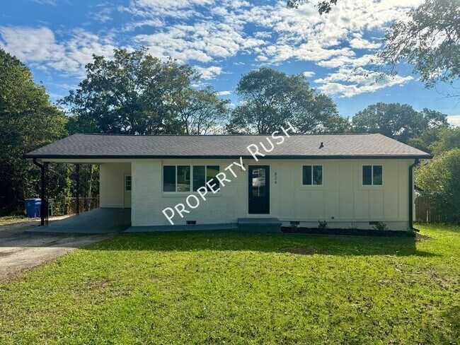Primary Photo - 824 Clift St
