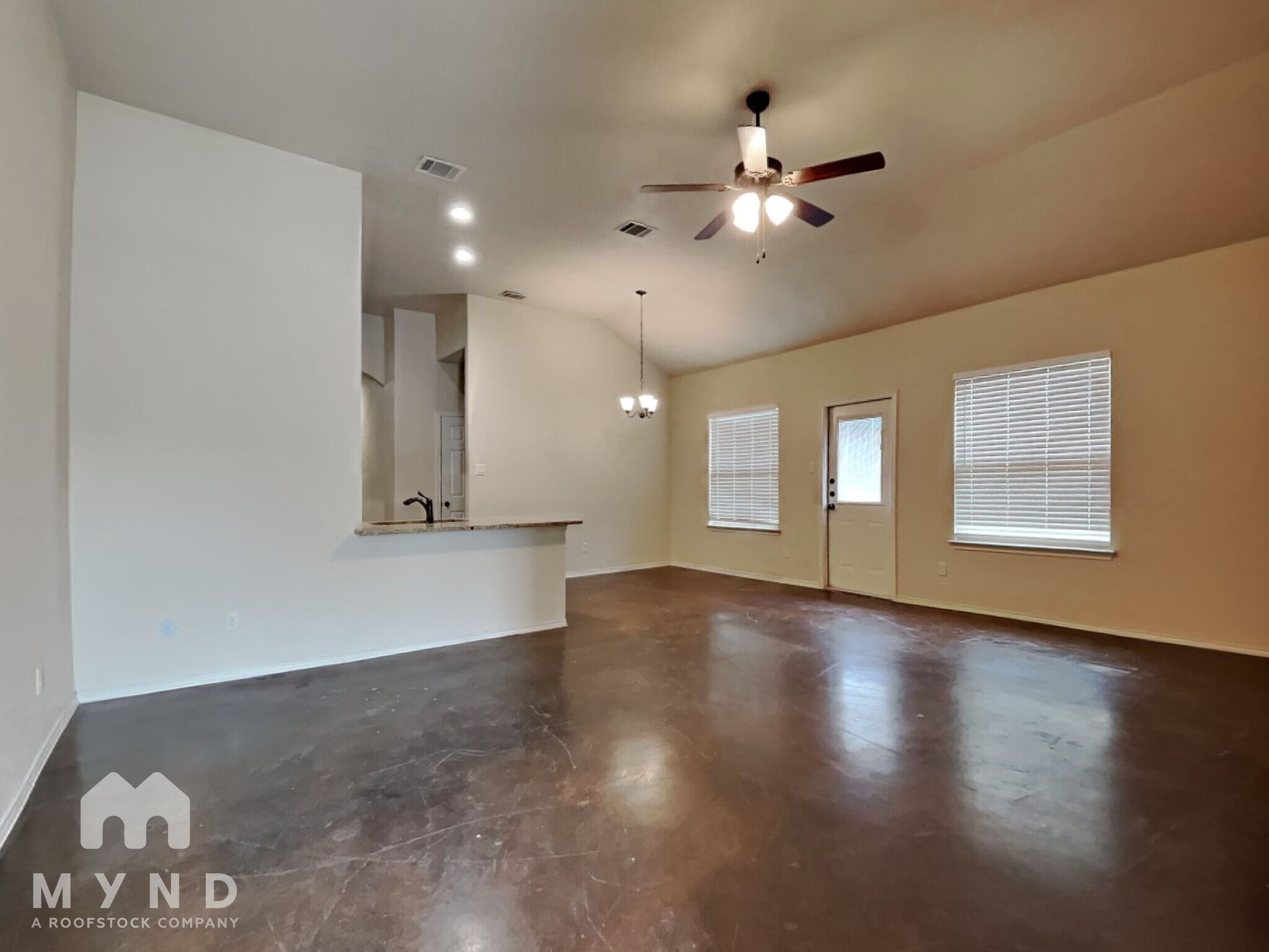 Building Photo - 226 Kaspar Way