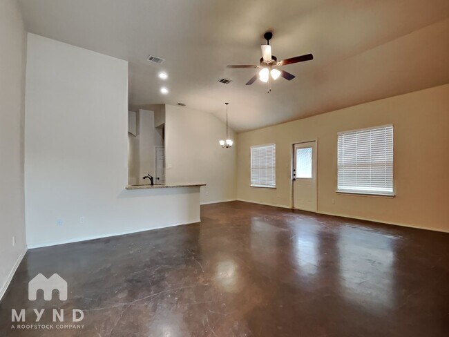 Building Photo - 226 Kaspar Way