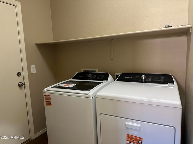 Building Photo - 1746 E Chaparral Dr